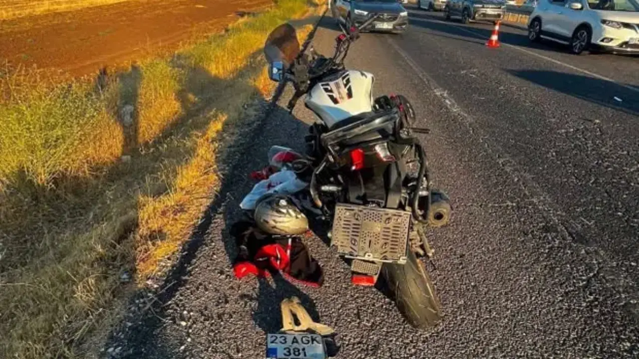 Diyarbakır'da kamyonet ile motosiklet çarpıştı: 1 ölü, 1 yaralı