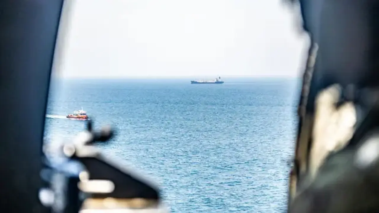 Hürmüz Boğazı’nda söz düellosu: 