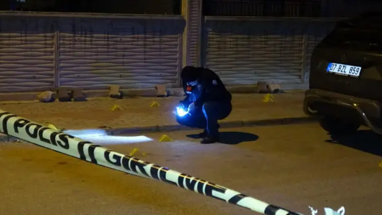 Konya'da dehşet! Boşanma aşamasındaki eşini kızının önünde vurdu