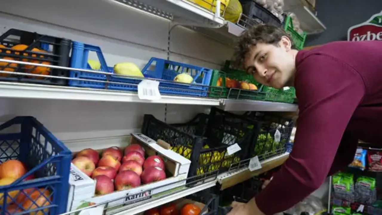 19 yaşında market açtı, boykot ürünlerini satmıyor!