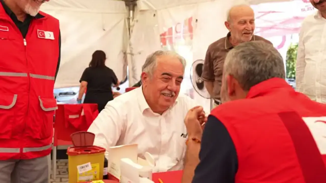 AK Parti İstanbul Milletvekilleri saha çalışmalarını sürdürüyor