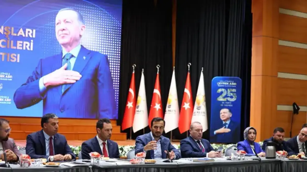 AK Parti İstanbul’da amatör spor zirvesi! 45 branşın temsilcisi aynı masada buluştu