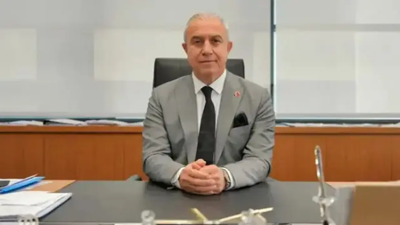 Alanya Belediye Başkanı CHP'den istifa etti
