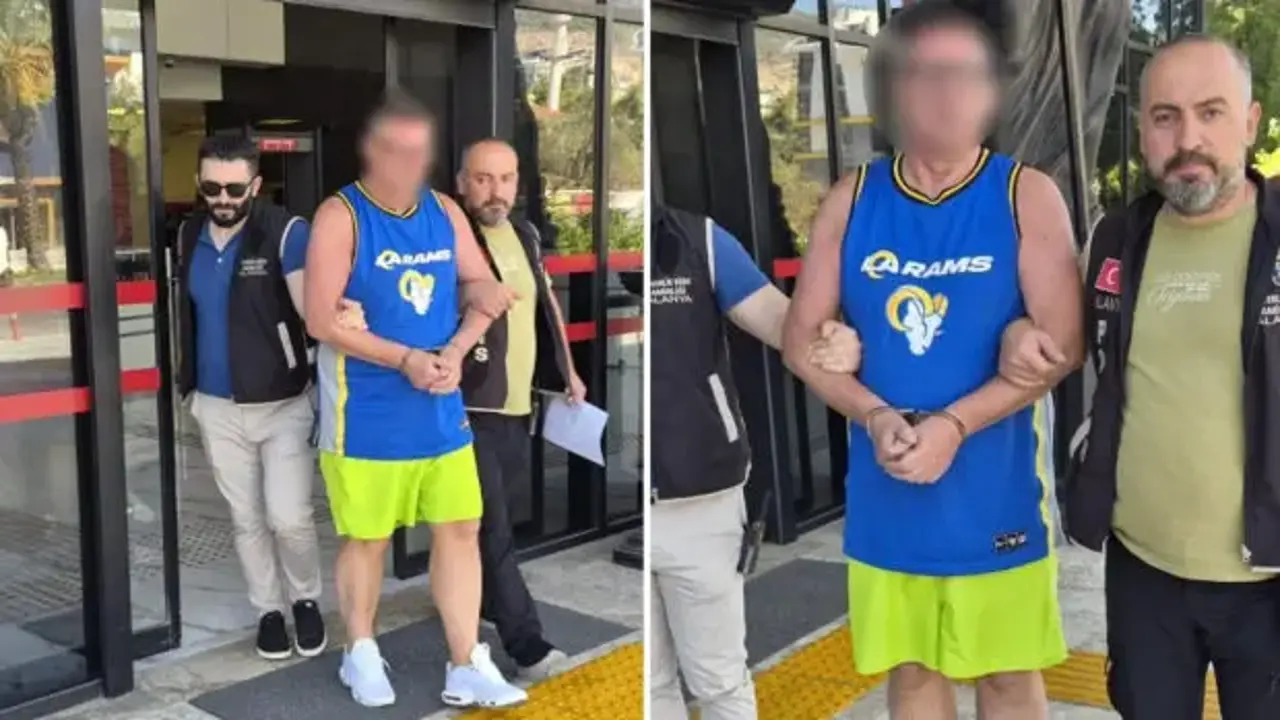 Alçak İngiliz Türk bayrağına tükürdü: Cezasını çekecek!