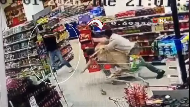 Ankara’da markette silahlı kavga güvenlik kameralarına yansıdı