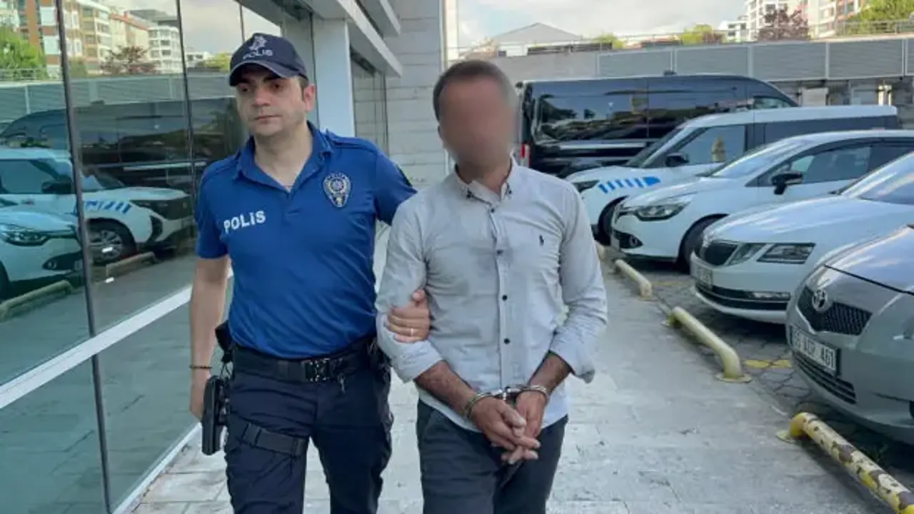 Araç tamirinde fazla para kavgası! Deliye dönüp müşterisini yaktı