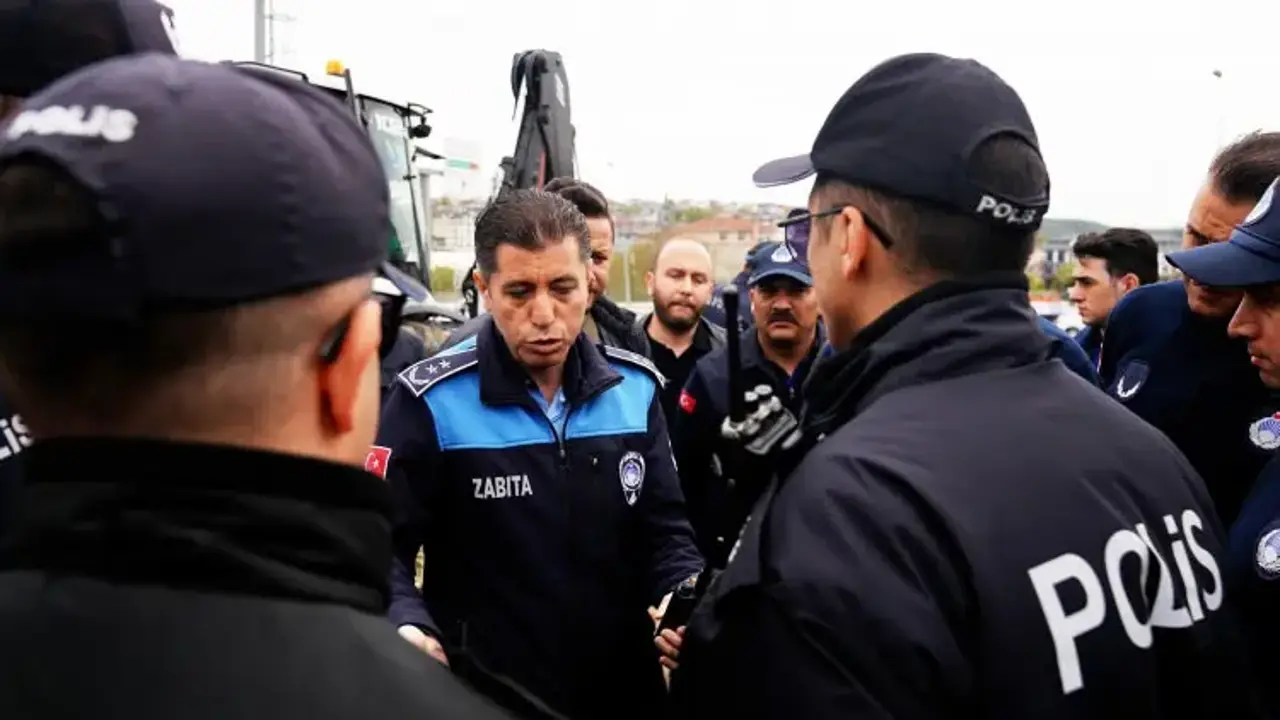 Arnavutköy Belediyesi'nin hizmetine İBB'den engel