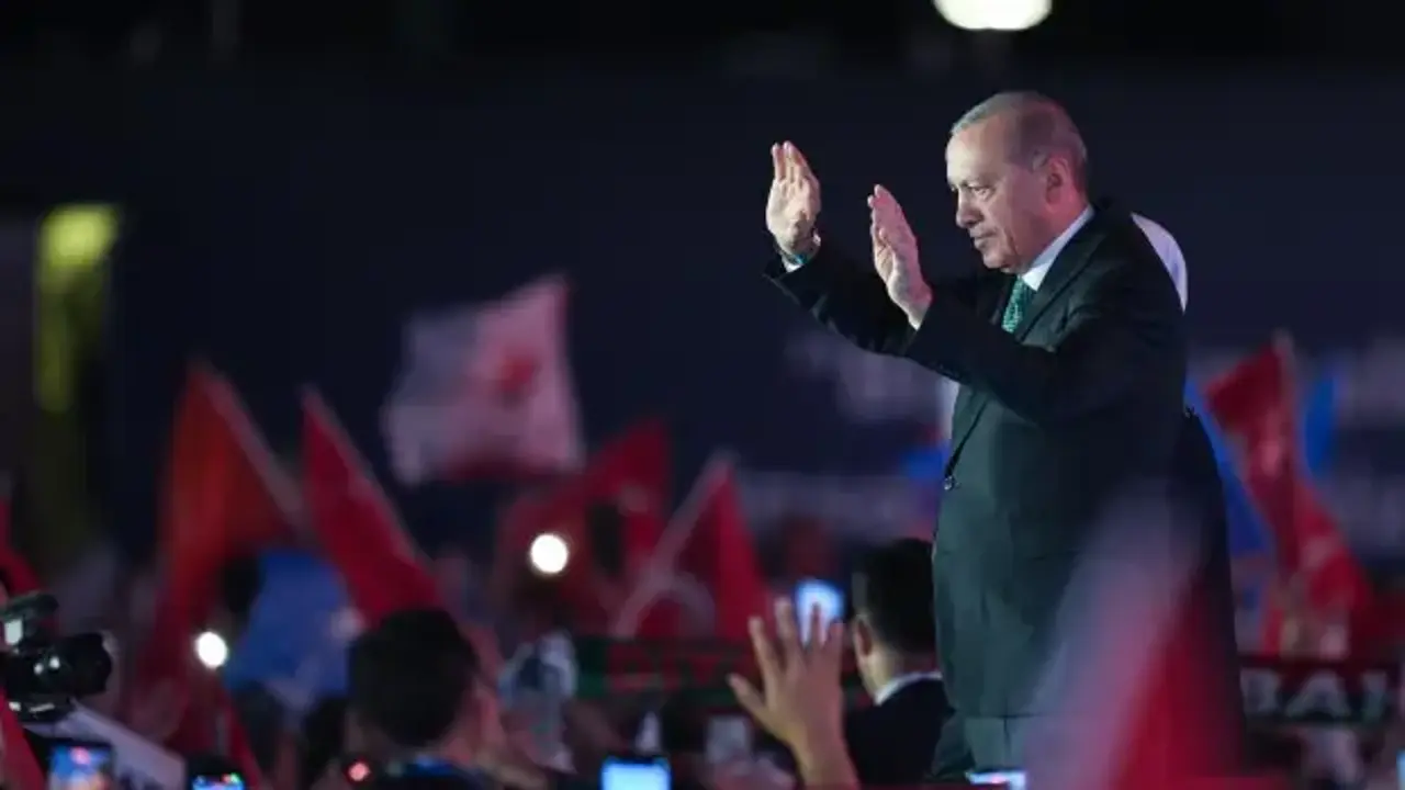 Asal Araştırma açıkladı: Erdoğan zirvede