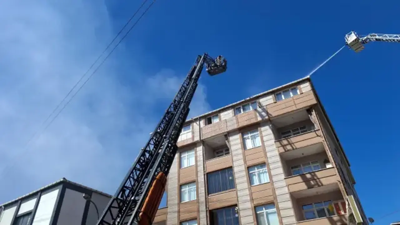 Ataşehir'de korkutan bina yangını!