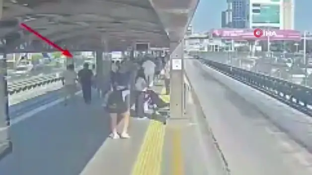 Avcılar’da metrobüste yankesicilik yapan şahıs cezaevine gönderildi