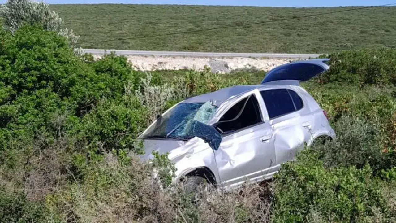 Aydın'da şarampole devrilen otomobildeki 2 kişi öldü