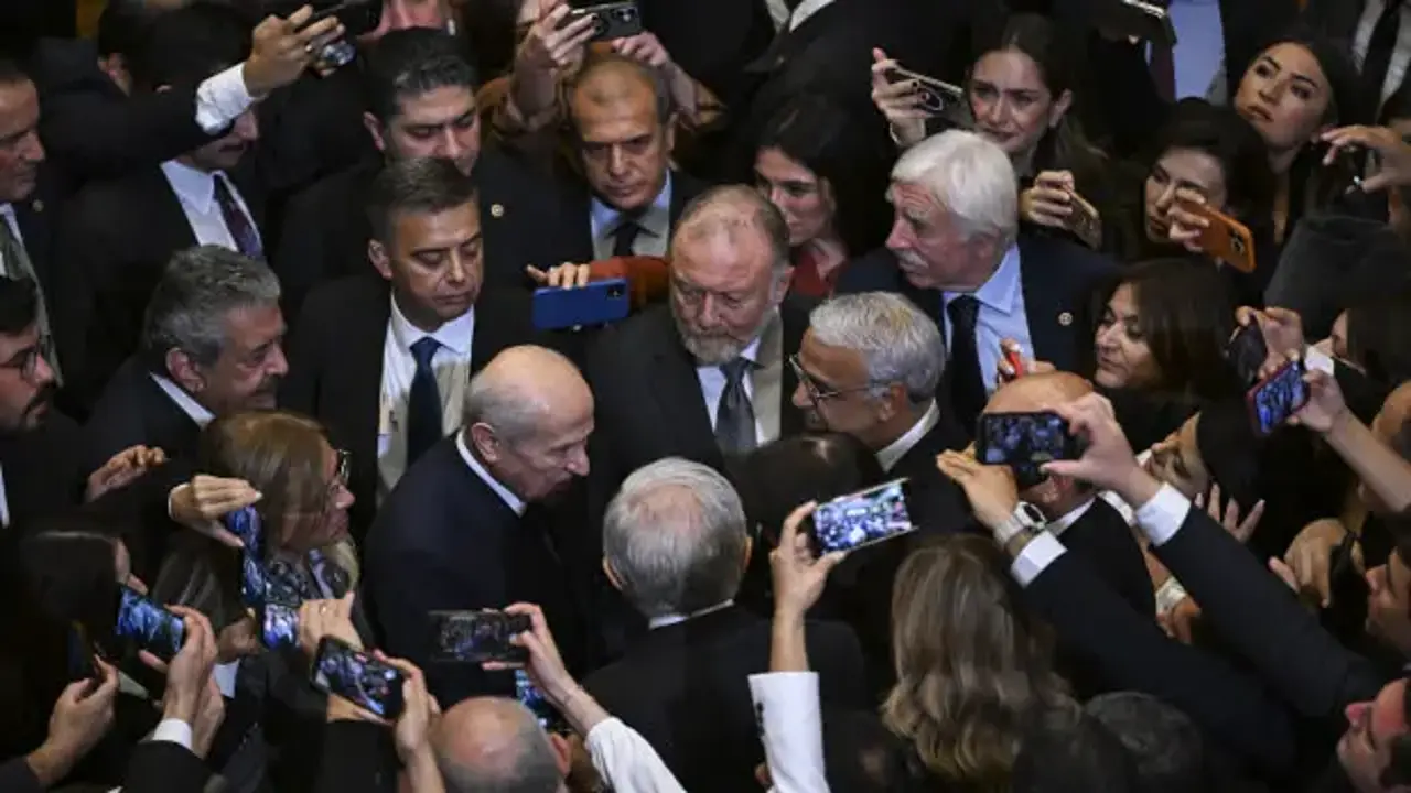Bahçeli'den DEM Parti heyetine Demirtaş sorusu: Selamımı söyleyin!