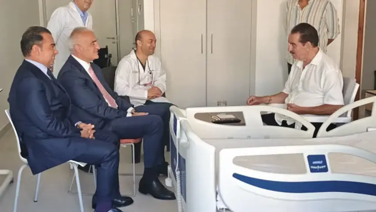 Bakan Ersoy'dan İbrahim Tatlıses'e ziyaret