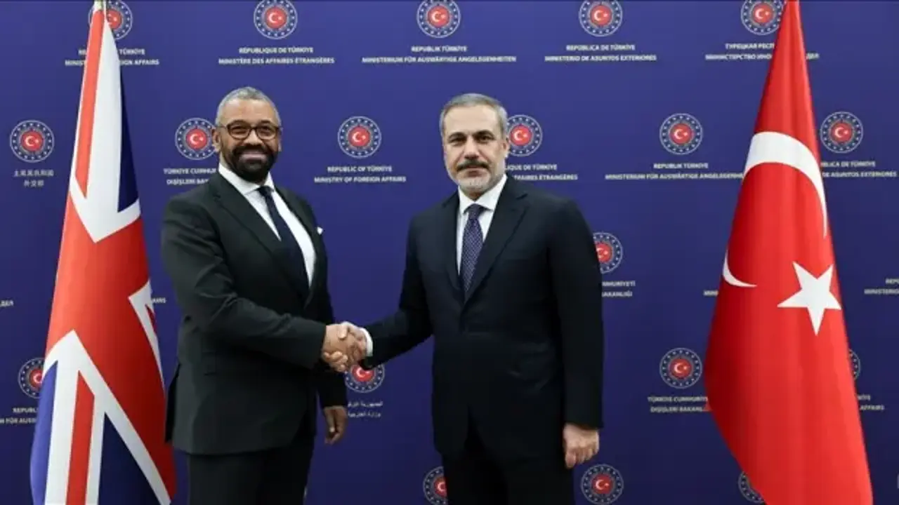 Bakan Fidan, Birleşik Krallık Dışişleri Bakanı Miliband ile görüştü