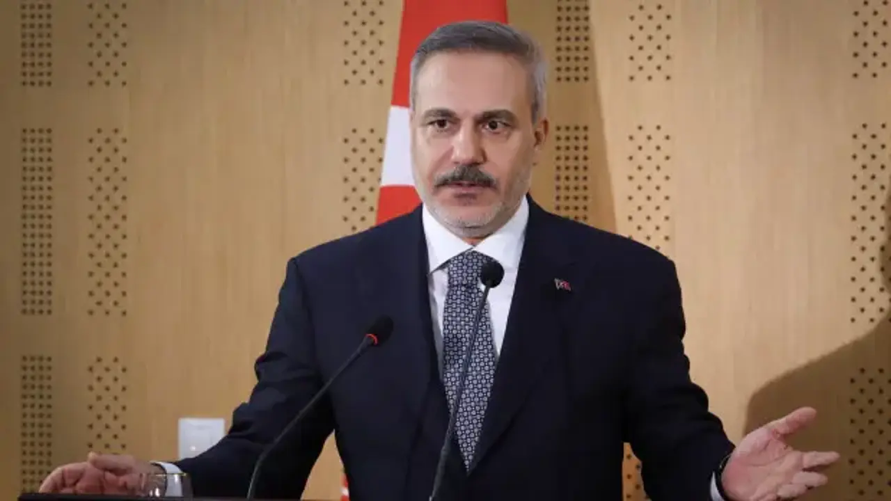 Bakan Fidan'dan YPG'nin feshi kararına ilk yorum: Alandaki karşılığını kontrol edeceğiz