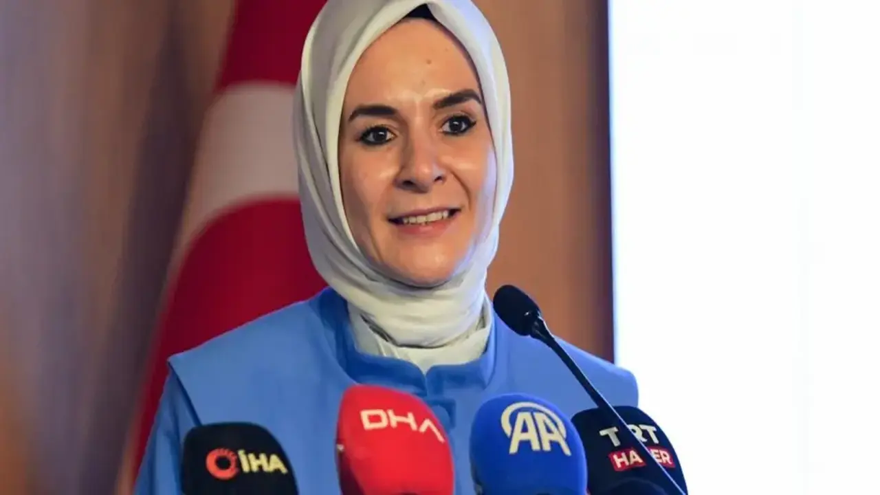 Bakan Göktaş, Riyad'da 5 ülke mevkidaşıyla görüştü