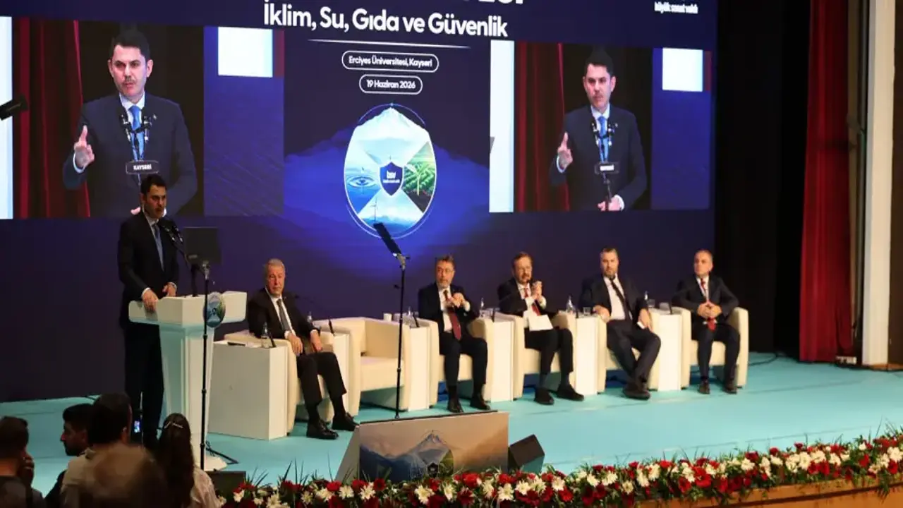 Bakan Kurum: Gıda meselesi sadece ekip biçme meselesi değil