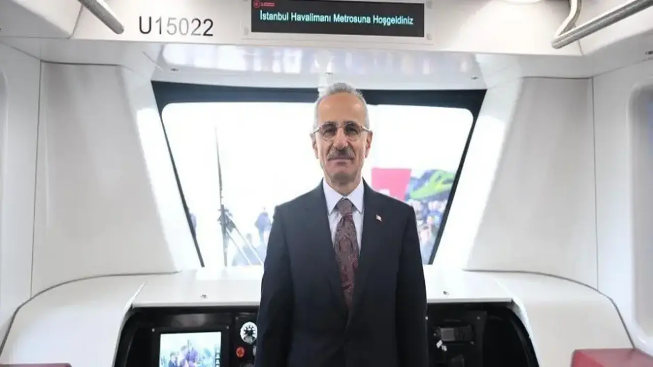Bakan Uraloğlu: 3,25 milyar yolcuya hizmet verildi!