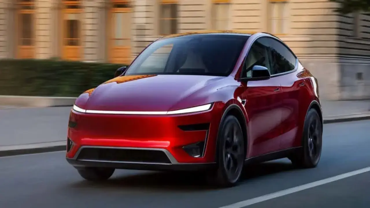 Bakanlık acımadı! Sıfırından daha pahalıya Tesla satan bir galeriye daha ceza!