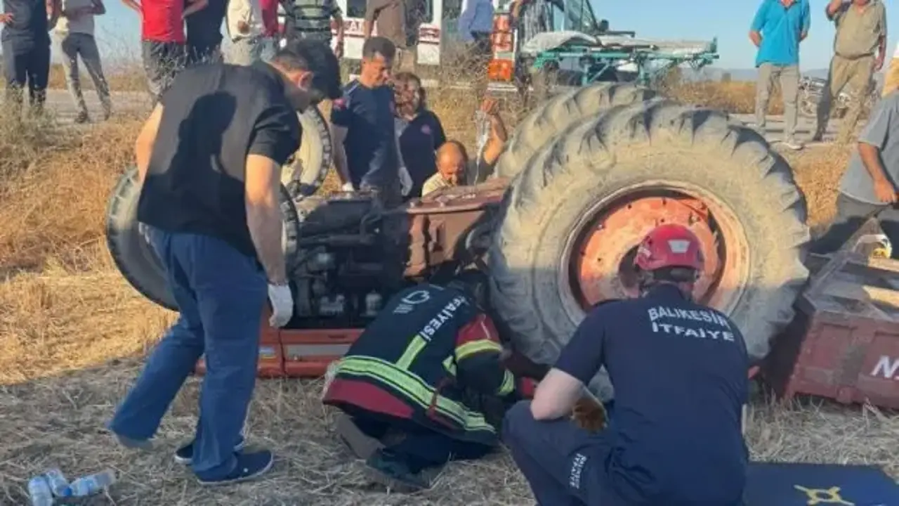 Balıkesir’de traktör ve otomobil kaza yaptı 2 yaralı
