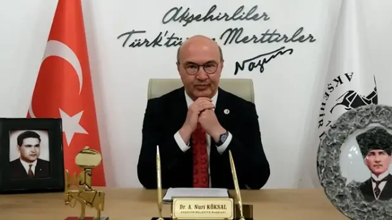 Belediye Başkanı Köksal ve 14 belediye meclis üyesi CHP'den istifa etti