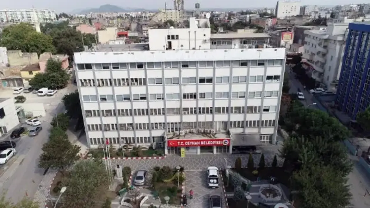 Belediyenin kulübesinde zehir ticareti yapmış: Suçüstü yakalandı!