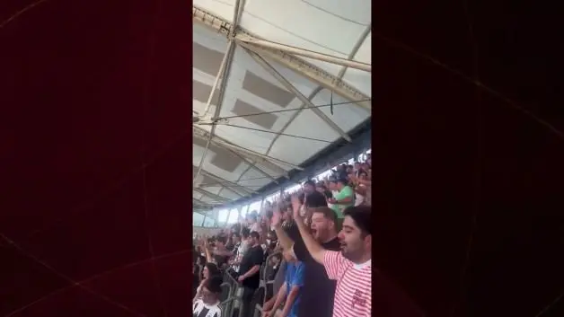 Beşiktaş taraftarından Salah tezahüratı