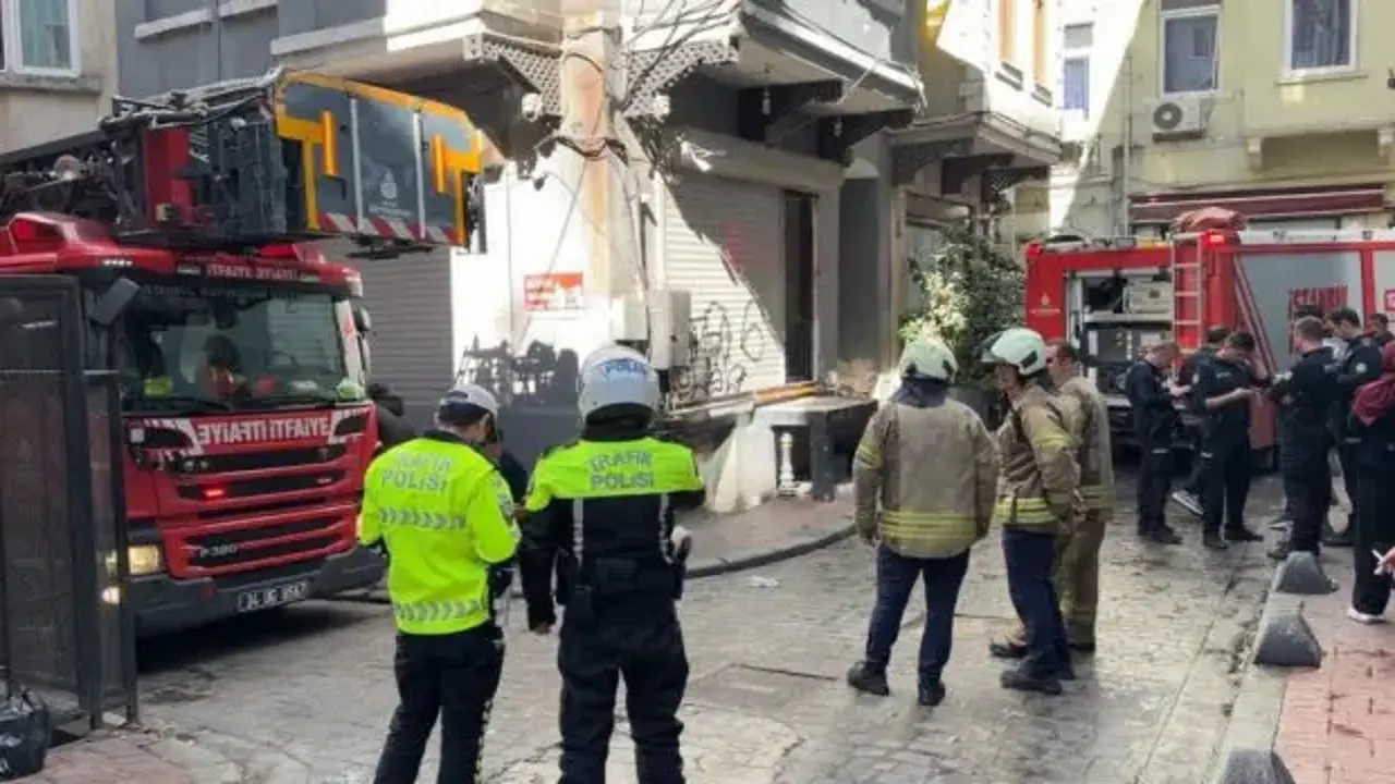 Beyoğlu'nda yangın paniği