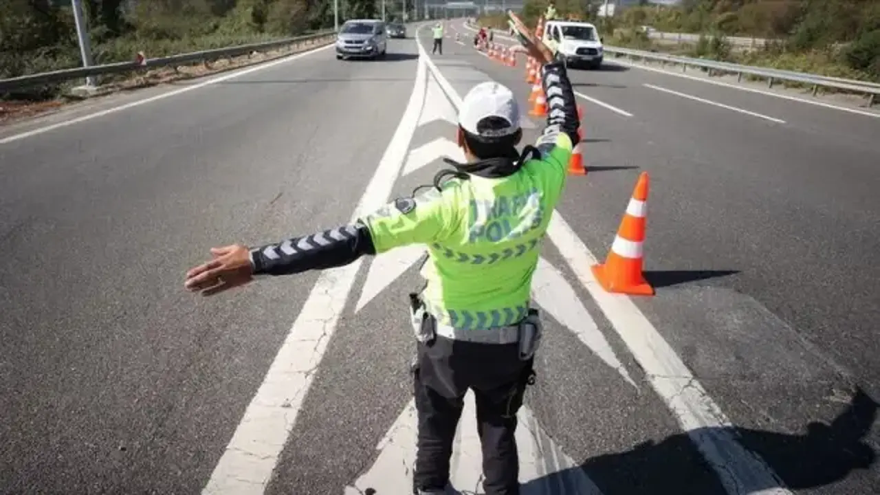 Bugün hangi yollar kapalı? 30 Ağustos İstanbul'da kapalı olan yollar ve alternatif güzergahlar!