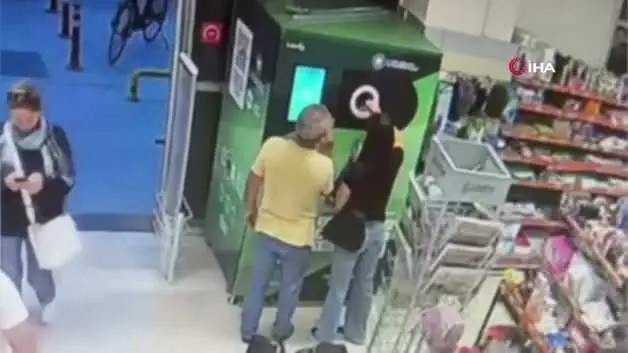 Bursa'da acı ölüm! Geri dönüşüm makinesine şişe atarken kalp krizi geçirdi!