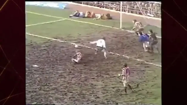 Çamur deryasına dönen sahada atılan muhteşem gol yıllar sonra yeniden gündemde