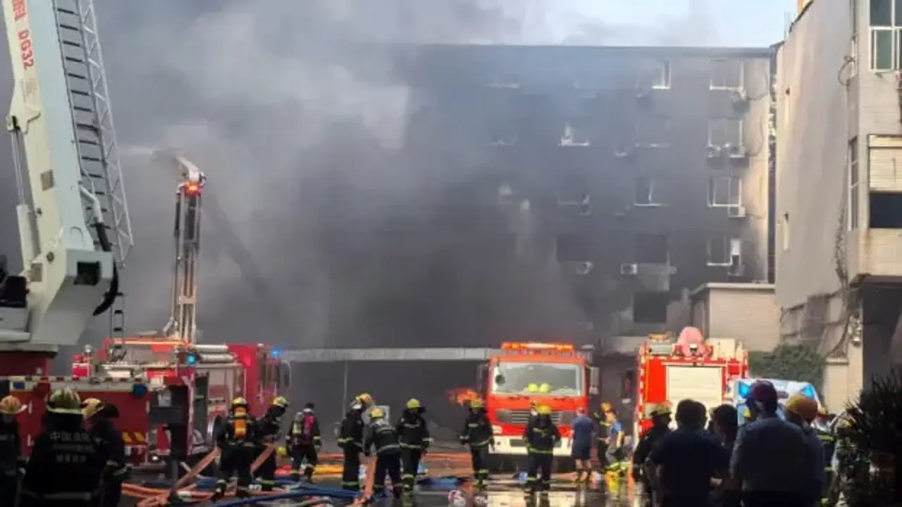 Çin'de ayakkabı fabrikasında yangın: 28 ölü
