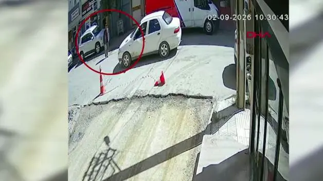 Çorum'da geri manevra yapan minibüs yayayı ezdi