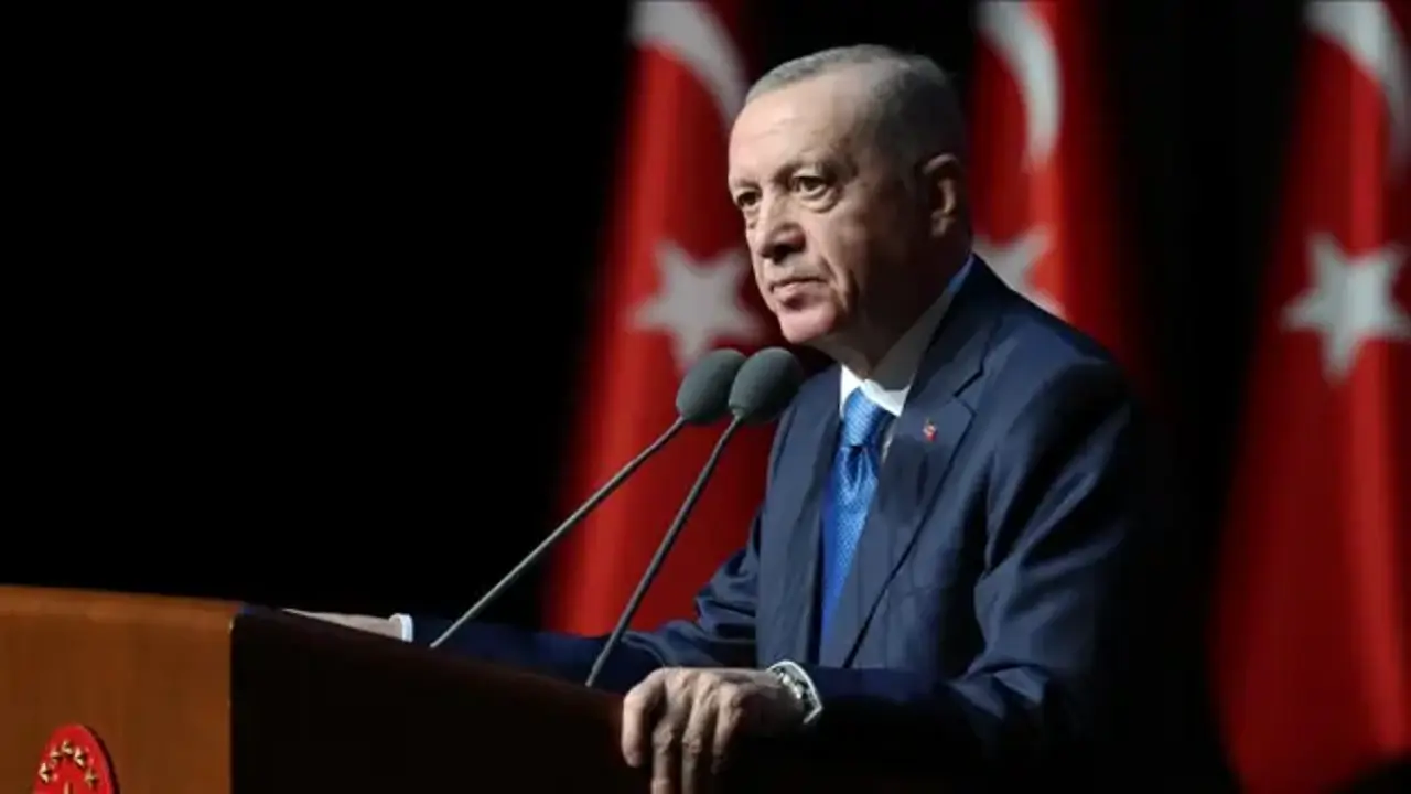 Cumhurbaşkanı Erdoğan 3 şairi andı!