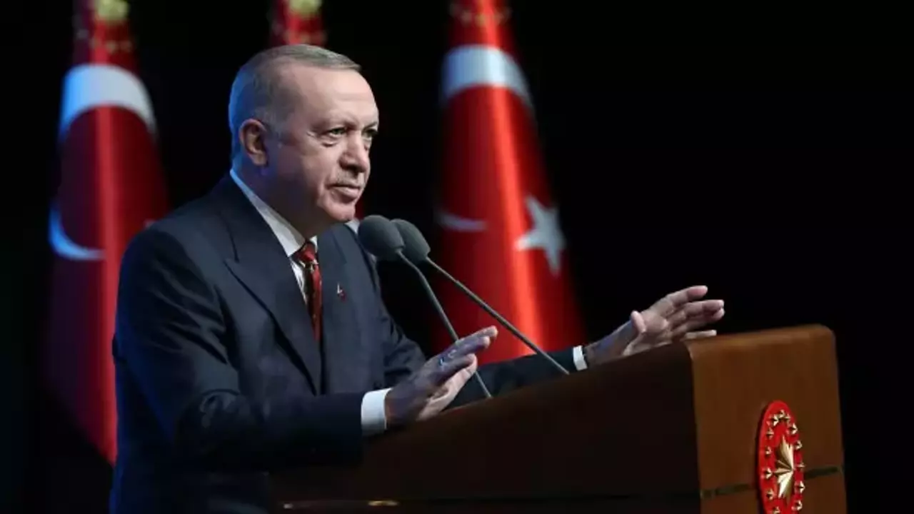 Cumhurbaşkanı Erdoğan, Türk Polis Teşkilatı için mesaj yayımladı