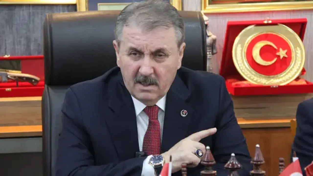 Destici: İstanbul Barosu sapkınlığa sahip çıkmıştır