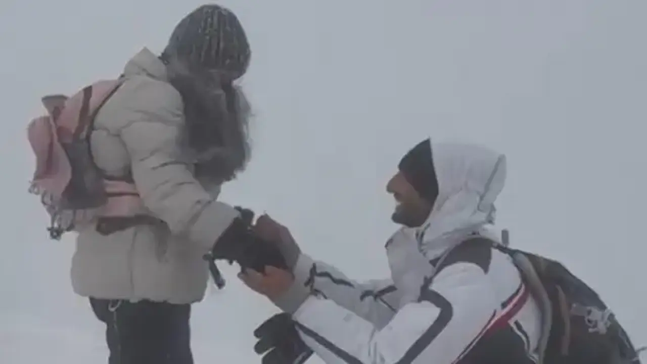 Ermeni gençlerden Ağrı Dağı'nda evlilik teklifi