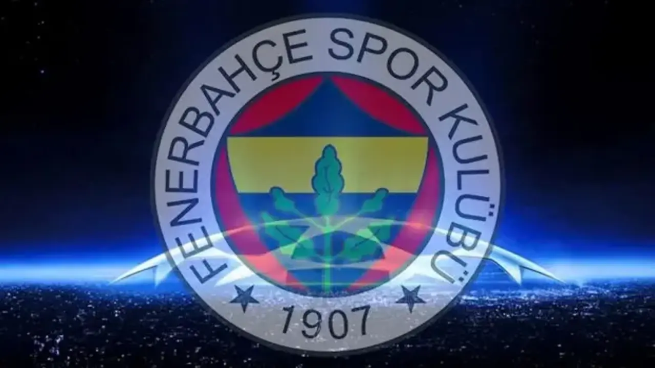 Fenerbahçe, UEFA listesini değiştirdi! Kadroya 2 yeni isim eklendi