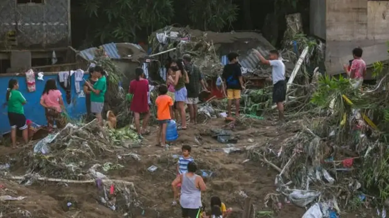 Filipinler'deki depremde bilanço ağırlaşıyor!