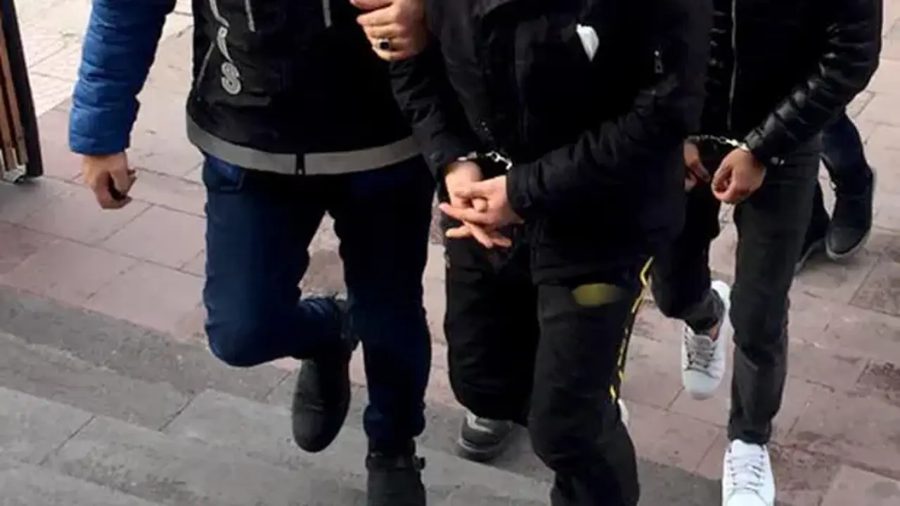 Hakkari'de ele geçirildi: Tam 21 kilo 650 gram!