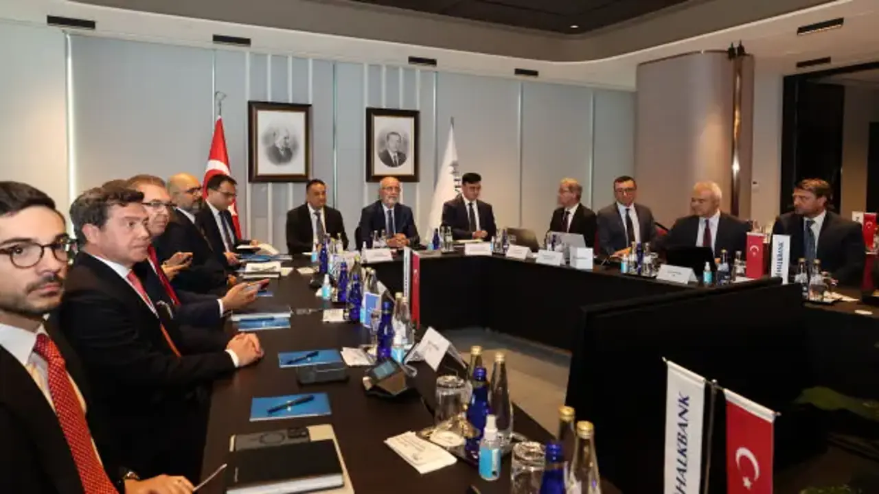 Halkbank, Üçüncü Halka Arz İçin Yatırımcılarla Buluştu