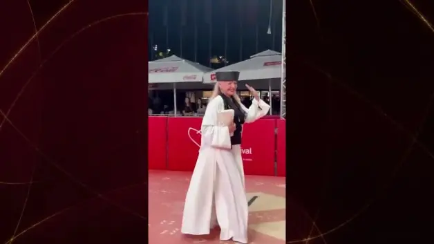 Hanka Paldum, Saraybosna Film Festivali’ne, sırtında Filistin haritası bulunan elbisesiyle katıldı