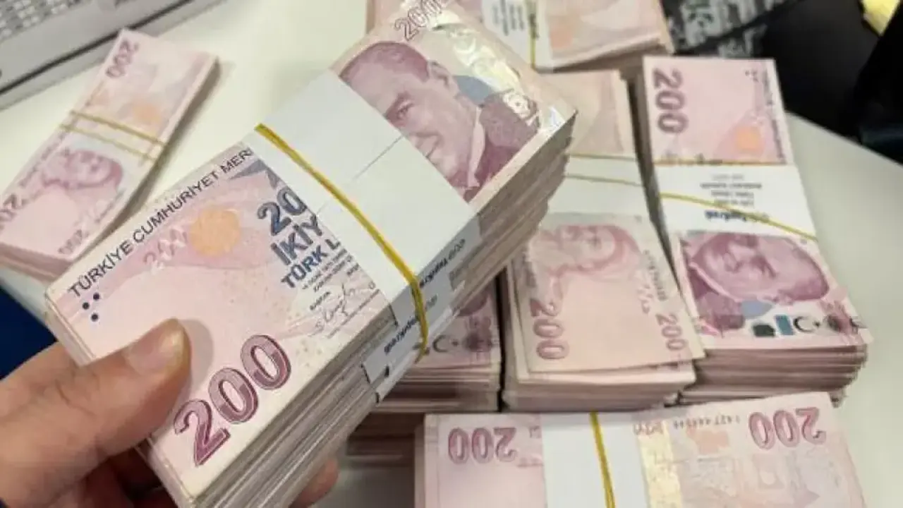 Hazine iki ihaleyle 79,1 milyar lira borçlandı!