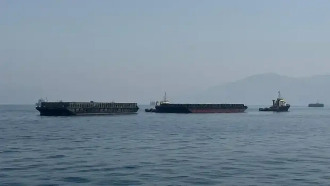 Hürmüz Boğazı’nda petrol tankeri vuruldu!
