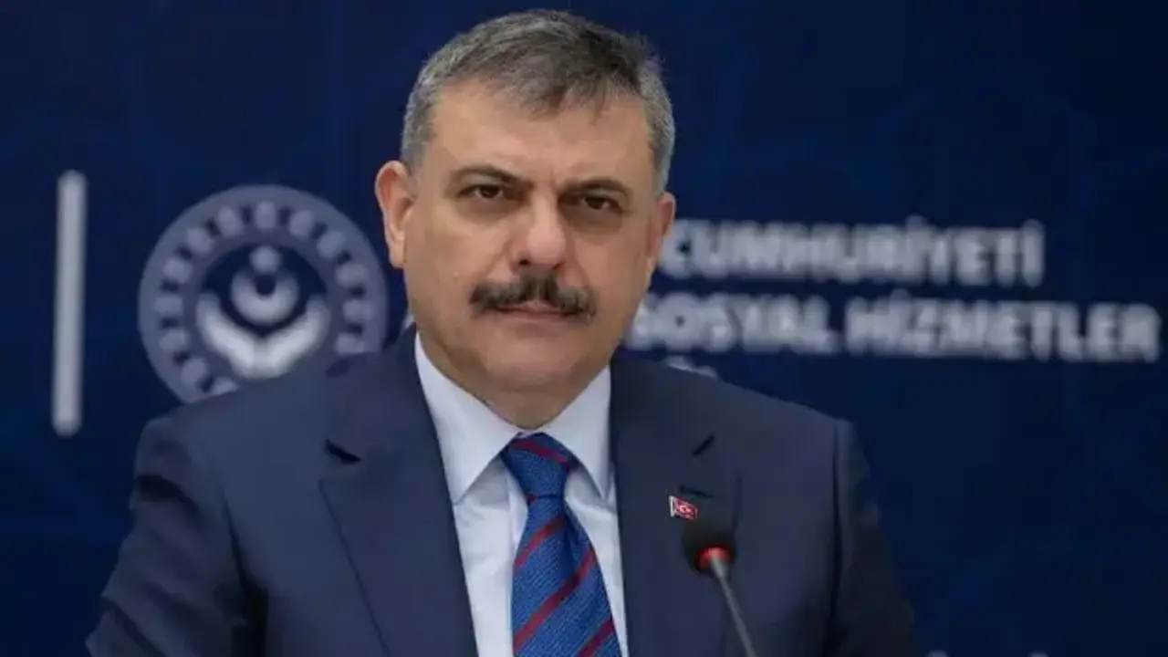 İçişleri Bakanı Çiftçi: Selalar büyük bir uyanış çağrısına dönüştü