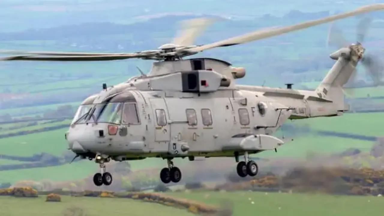 İngiliz Kraliyet Donanmasına ait bir helikopter düştü