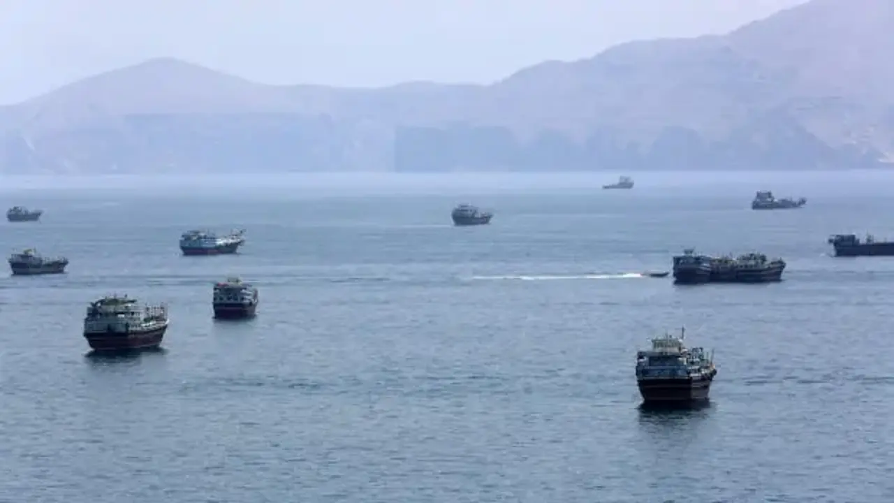 İngiltere son dakika duyurdu: Hürmüz Boğazı'ndan geçen tanker vuruldu