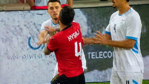 İsrailli futbolcu attığı gol sonrası sahayı karıştırdı! Futbolcular birbirine girdi