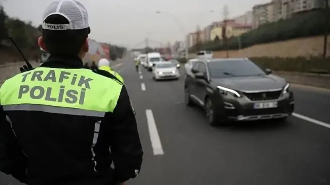 İstanbul'da bazı yollar trafiğe kapatıldı