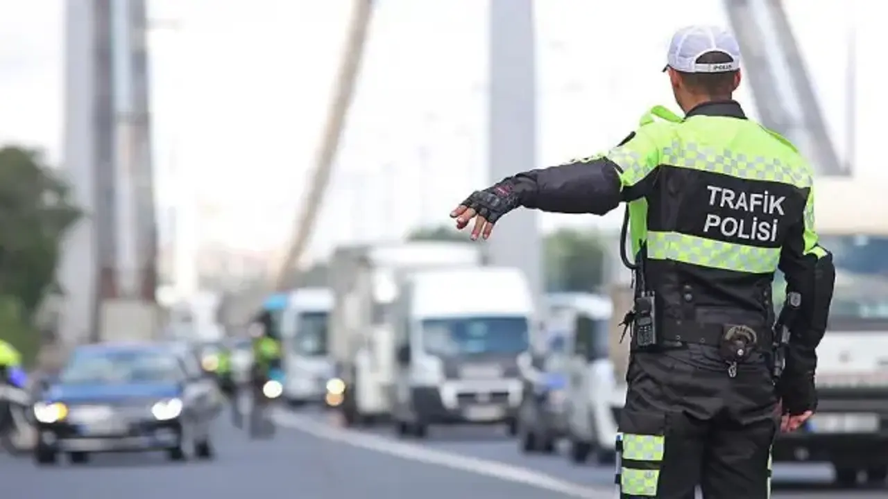 İstanbul'da yarın bazı yollar trafiğe kapatılacak!